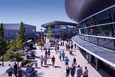 wolfsburg outlet center.